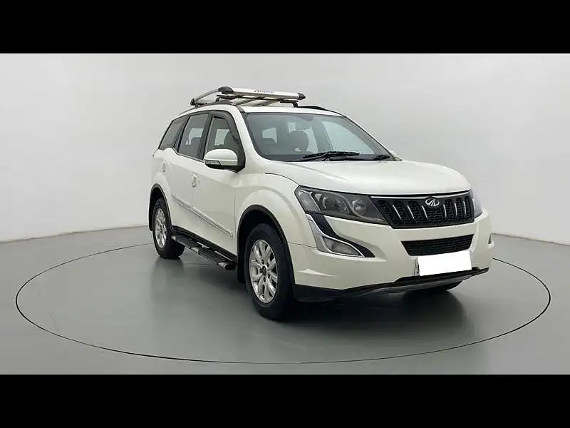Second Hand Mahindra XUV500 [2015-2018] W10 AT in Mumbai