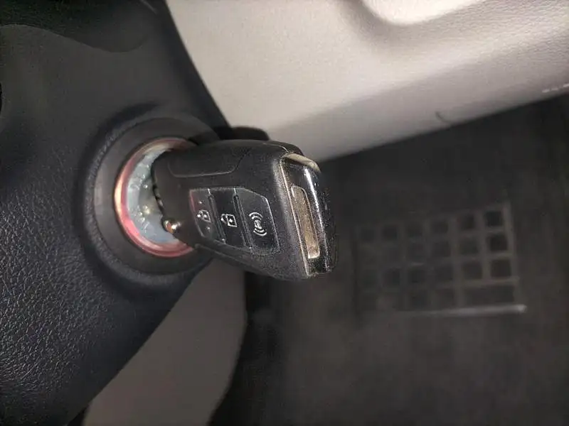 Second Hand Mahindra XUV300 W6 1.5 Diesel AMT in Hyderabad