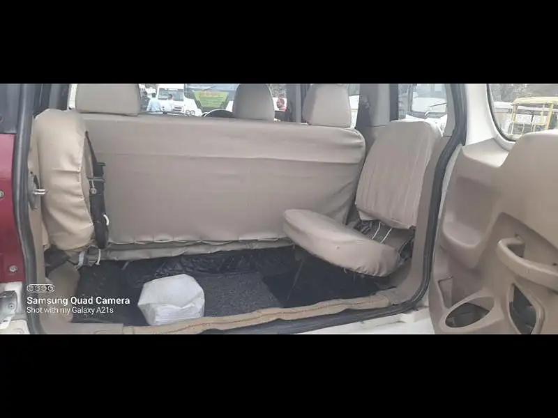 Second Hand Mahindra TUV300 [2015-2019] T8 in Lucknow
