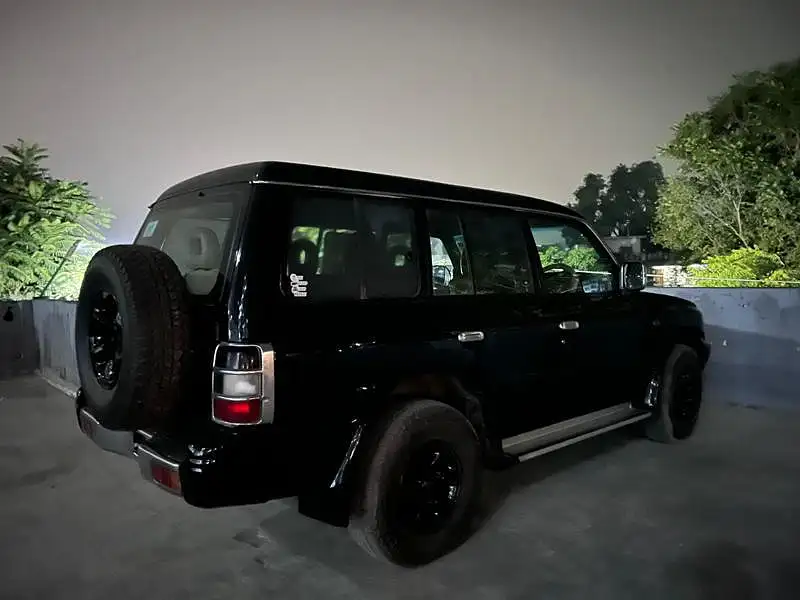 Second Hand Mitsubishi Pajero SFX 2.8 in Dehradun