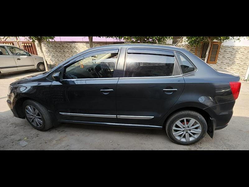 Second Hand Volkswagen Ameo Highline Plus 1.5L AT (D)16 Alloy in Lucknow