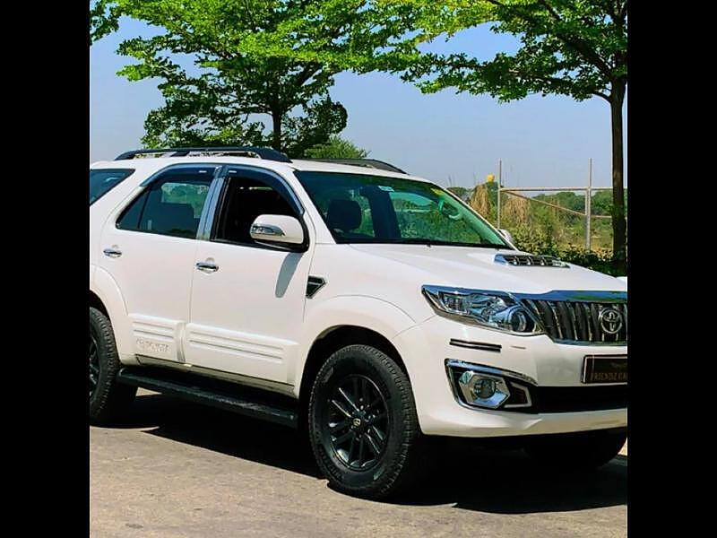 Toyota Fortuner [2012-2016] 3.0 4x4 AT