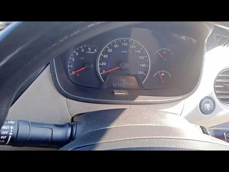 Second Hand Hyundai Grand i10 [2013-2017] Sportz 1.1 CRDi Special Edition [2016-2017] in Dehradun