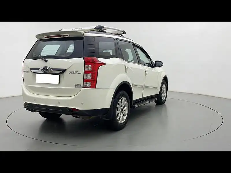 Second Hand Mahindra XUV500 [2015-2018] W10 AT in Mumbai