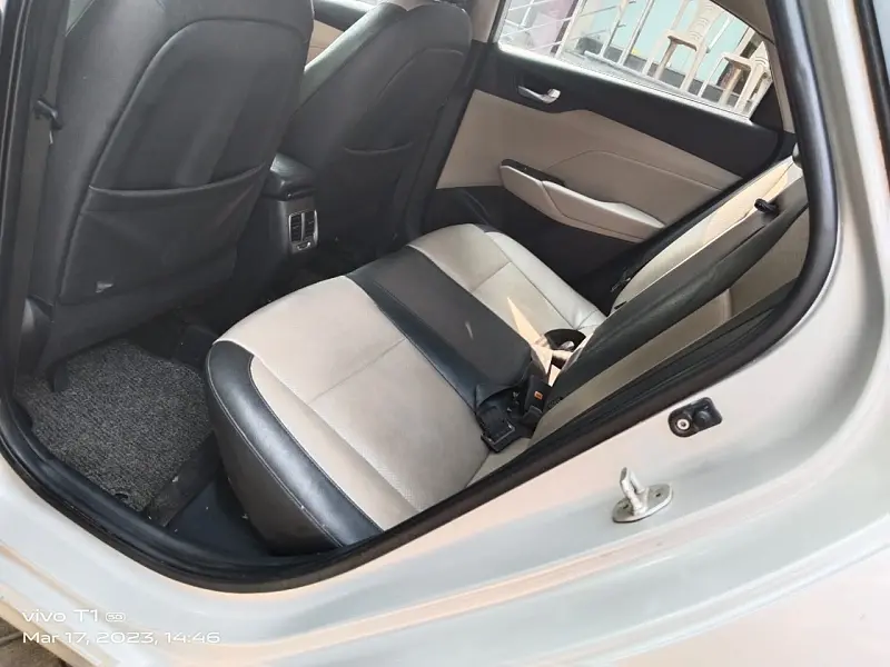 Second Hand Hyundai Verna [2017-2020] SX (O) 1.6 VTVT AT in Kanpur