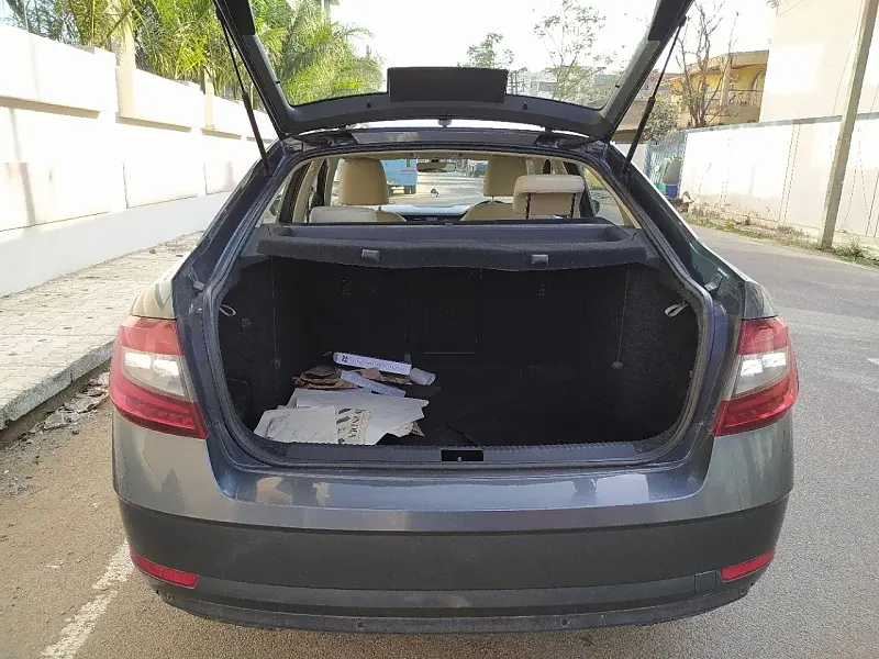 Second Hand Skoda Octavia [2017-2021] 1.8 TSI L&K in Bangalore