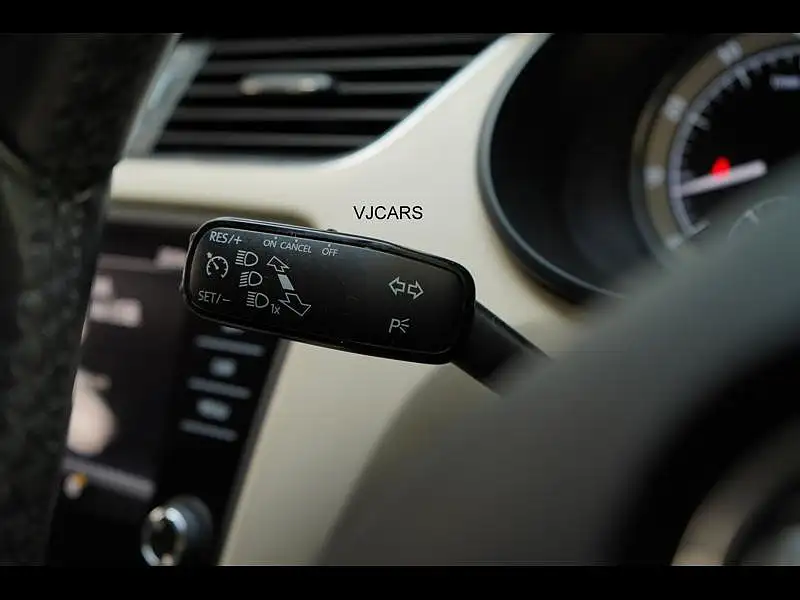 Second Hand Skoda Octavia [2017-2021] 1.8 TSI Style Plus AT [2017] in Chennai