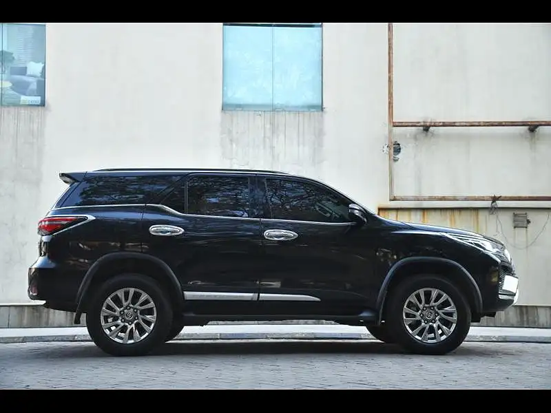 Second Hand Toyota Fortuner 4X4 MT 2.8 Diesel in Kolkata