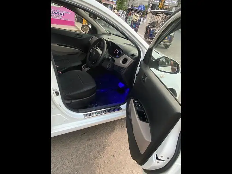 Second Hand Hyundai Xcent S AT in Delhi