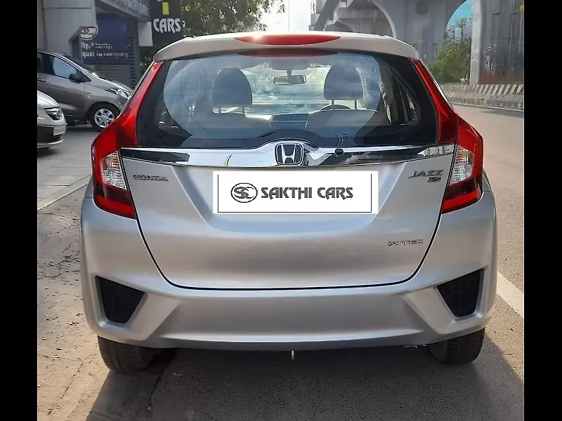 Used 2018 Honda Jazz [20152018] V Petrol for sale in Chennai at Rs.6