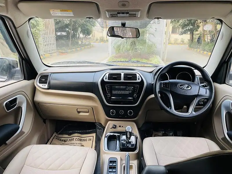 Second Hand Mahindra TUV300 [2015-2019] T10 AMT Dual Tone in Gurgaon