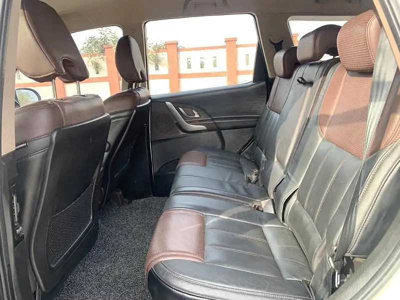 Second Hand Mahindra XUV500 [2015-2018] W8 [2015-2017] in Delhi