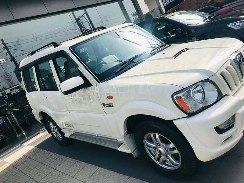 Second Hand Mahindra Scorpio [2009-2014] VLX 2WD Airbag BS-IV in Lucknow