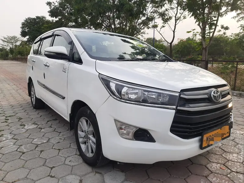 Used Toyota Innova Crysta [2016-2020] 2.4 G 7 STR [2016-2017] in Indore