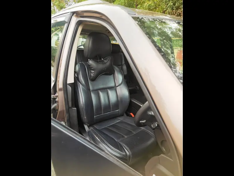 Second Hand Mahindra XUV500 [2015-2018] W10 1.99 in Agra