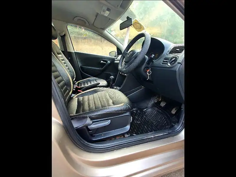 Second Hand Volkswagen Vento [2010-2012] Trendline Petrol in Delhi