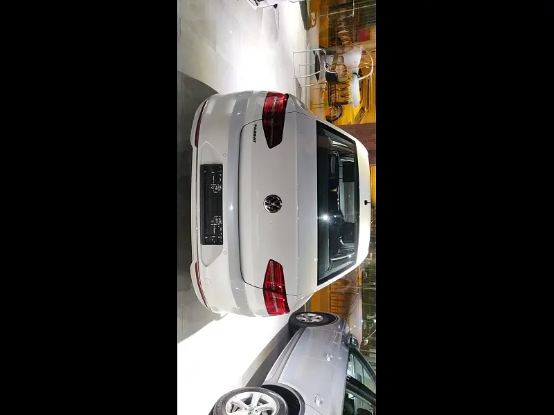 Second Hand Volkswagen Passat Highline in Dehradun