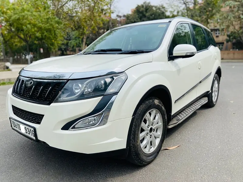 Second Hand Mahindra XUV500 [2015-2018] W10 in Delhi