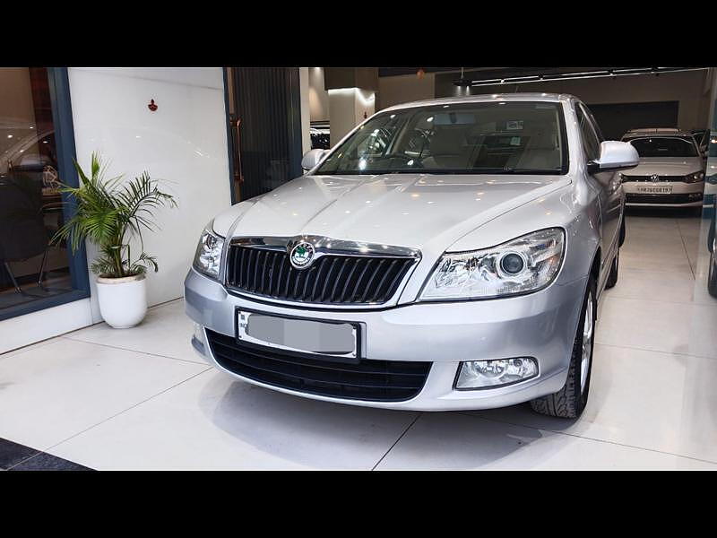 Second Hand Skoda Laura [2009-2013] Ambition 2.0 TDI CR AT in Mohali