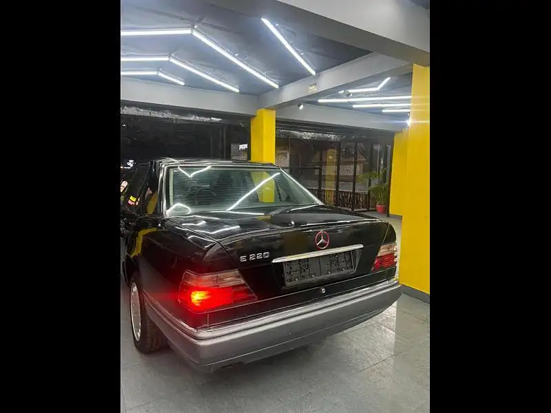 Second Hand Mercedes-Benz MB-Class 100 D2.5 in Dehradun
