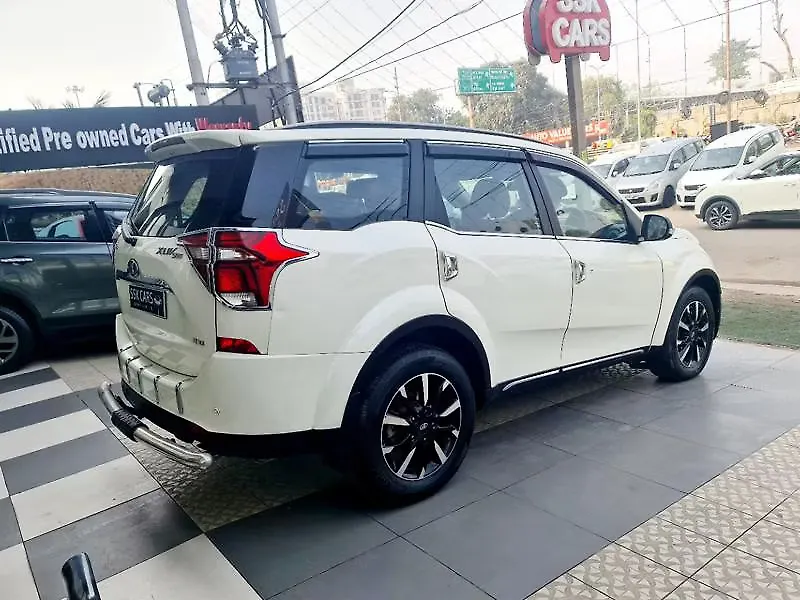 Second Hand Mahindra XUV500 W11(O) [2018-2020] in Lucknow