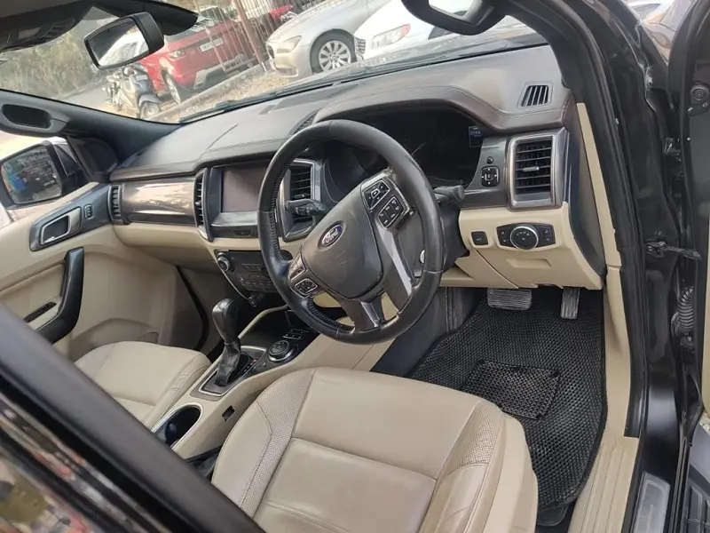 Second Hand Ford Endeavour [2016-2019] Titanium 3.2 4x4 AT in Dehradun