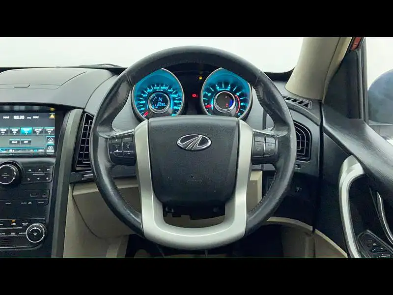 Second Hand Mahindra XUV500 [2015-2018] W10 in Zirakpur