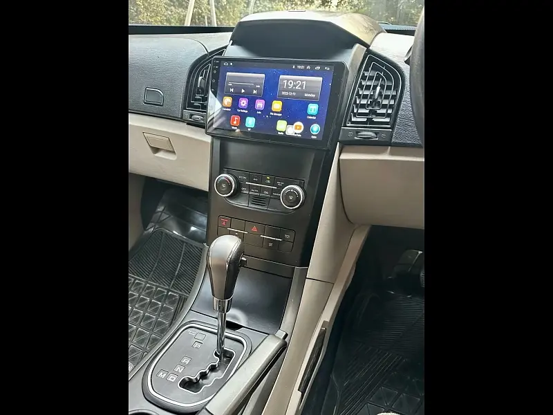 Second Hand Mahindra XUV500 [2015-2018] W6 AT in Delhi