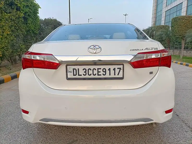 Second Hand Toyota Corolla Altis [2014-2017] GL Petrol in Delhi