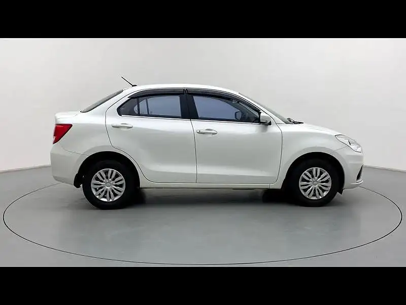 Second Hand Maruti Suzuki Dzire [2017-2020] VXi AMT in Pune