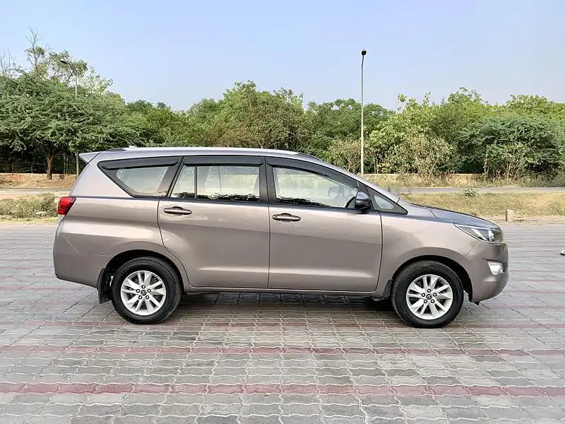 Second Hand Toyota Innova Crysta [2016-2020] 2.8 GX AT 7 STR [2016-2020] in Delhi