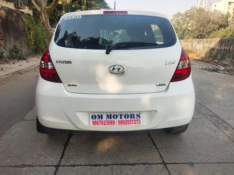 Second Hand Hyundai i20 [2010-2012] Asta 1.4 AT with AVN in Mumbai