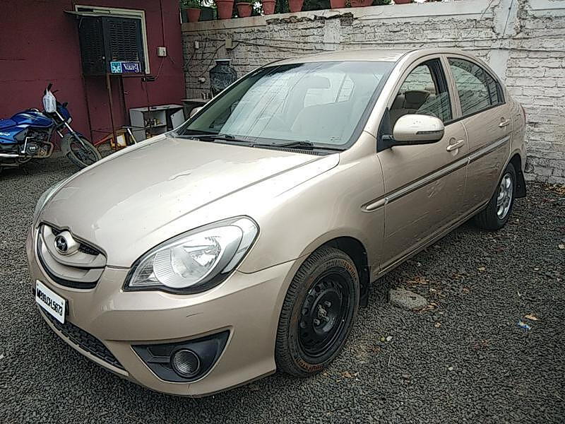 Hyundai verna 2010