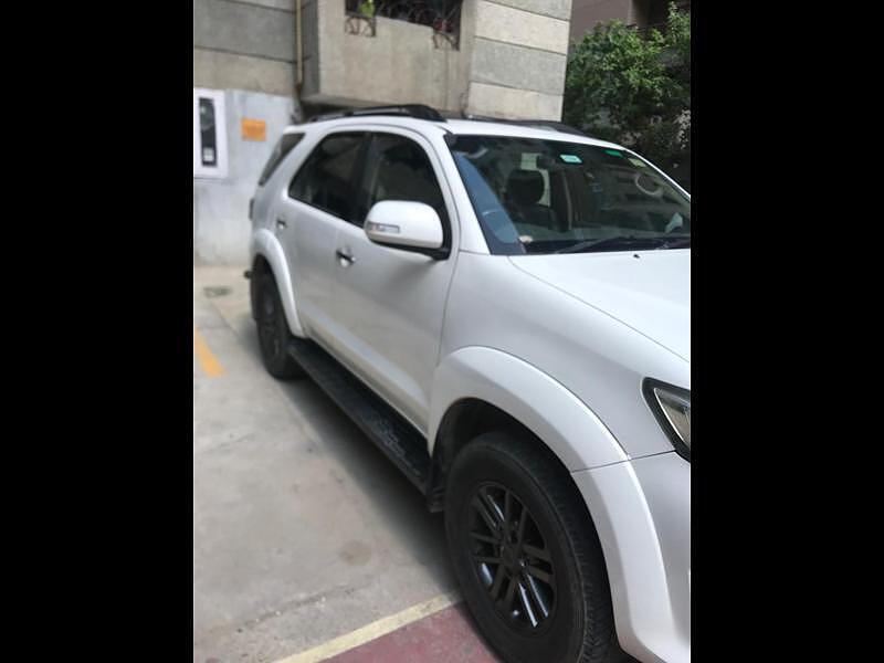 Toyota Fortuner [2012-2016] 4x2 AT
