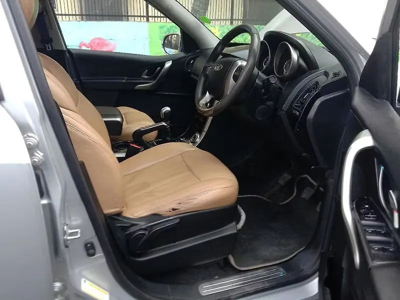 Second Hand Mahindra XUV500 W7 [2018-2020] in Navi Mumbai