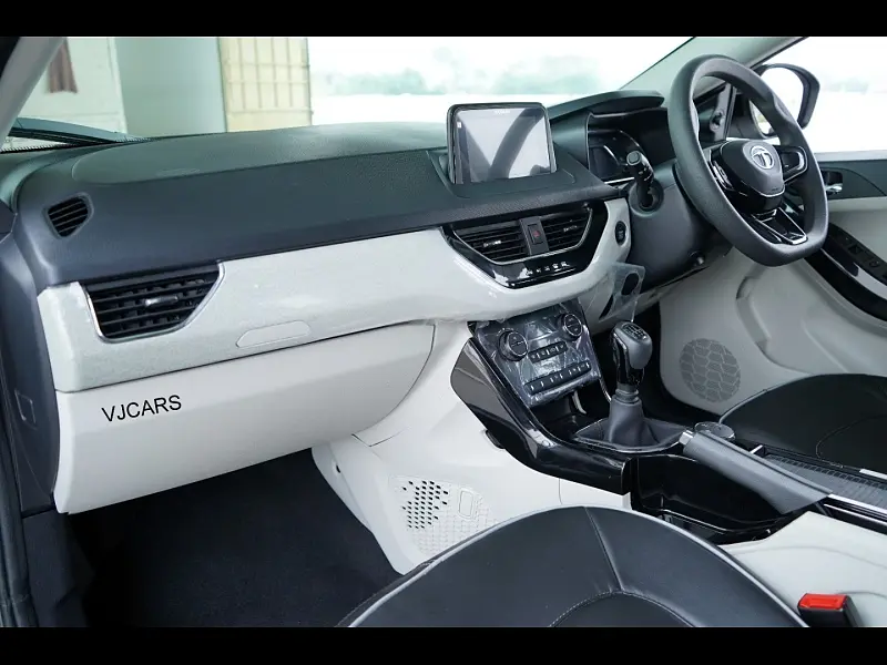 Second Hand Tata Nexon XZ Plus (O) in Chennai