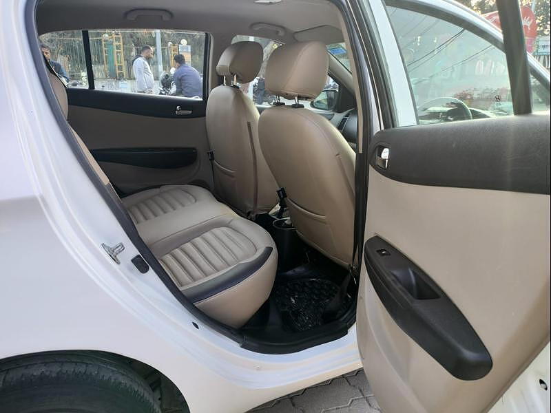 Second Hand Hyundai i20 [2012-2014] Magna 1.2 in Kanpur