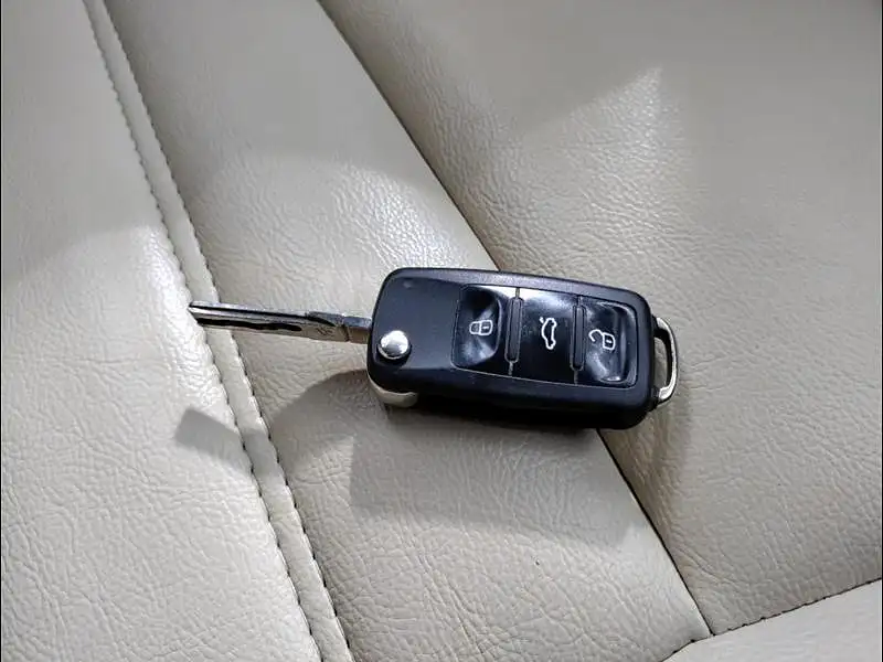 Second Hand Volkswagen Vento [2014-2015] Comfortline Petrol AT in Bangalore