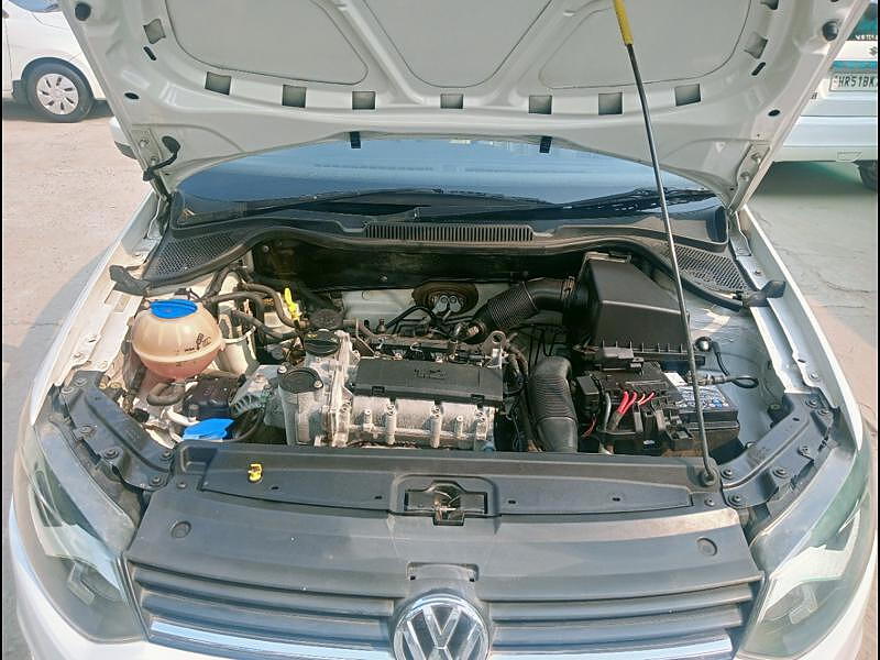 Second Hand Volkswagen Polo [2014-2015] Highline1.2L (P) in Faridabad