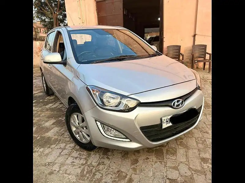 Second Hand Hyundai i20 [2012-2014] Sportz 1.4 CRDI in Mohali