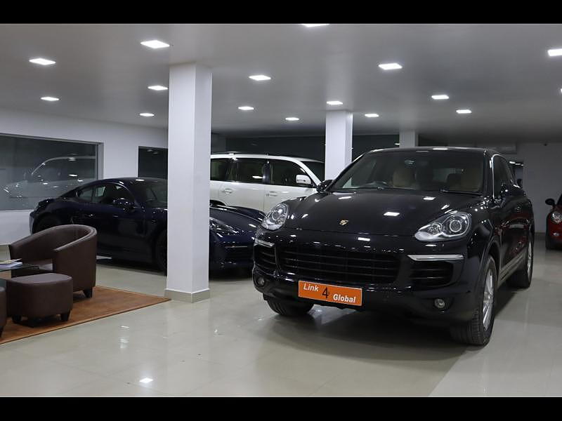 Second Hand Porsche Cayenne [2010-2014] Base in Delhi