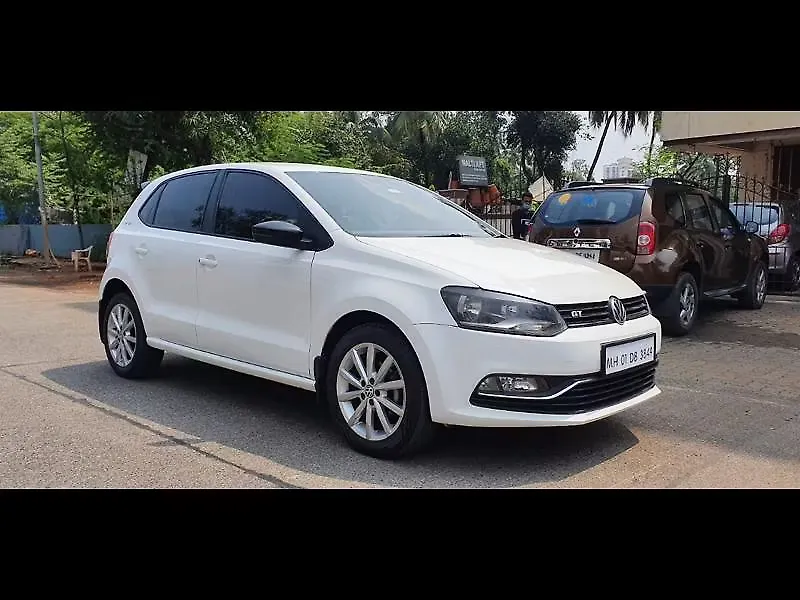 polo car white colour