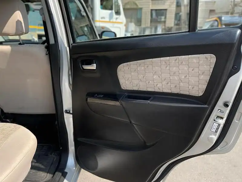 Second Hand Maruti Suzuki Wagon R 1.0 [2014-2019] VXI AMT in Mumbai