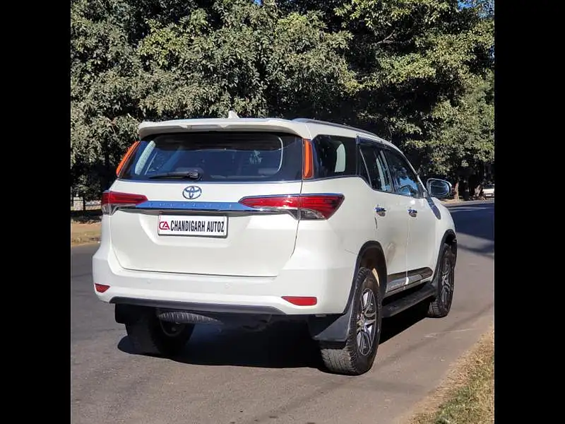 Second Hand Toyota Fortuner [2016-2021] 2.8 4x2 AT [2016-2020] in Chandigarh