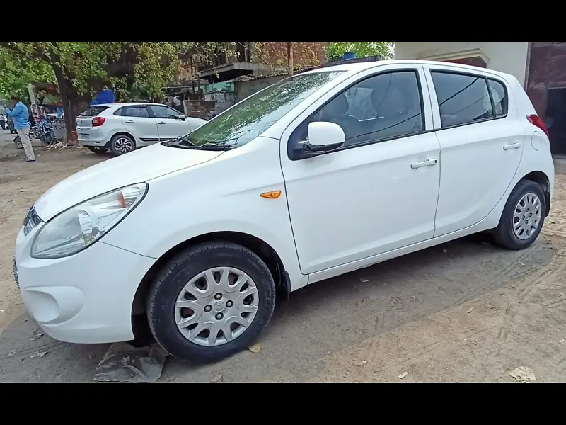 Second Hand Hyundai i20 [2012-2014] Magna (O) 1.2 in Kanpur