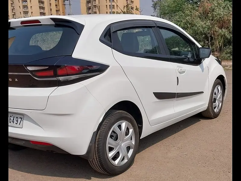 Second Hand Tata Altroz XT Luxe Petrol in Zirakpur