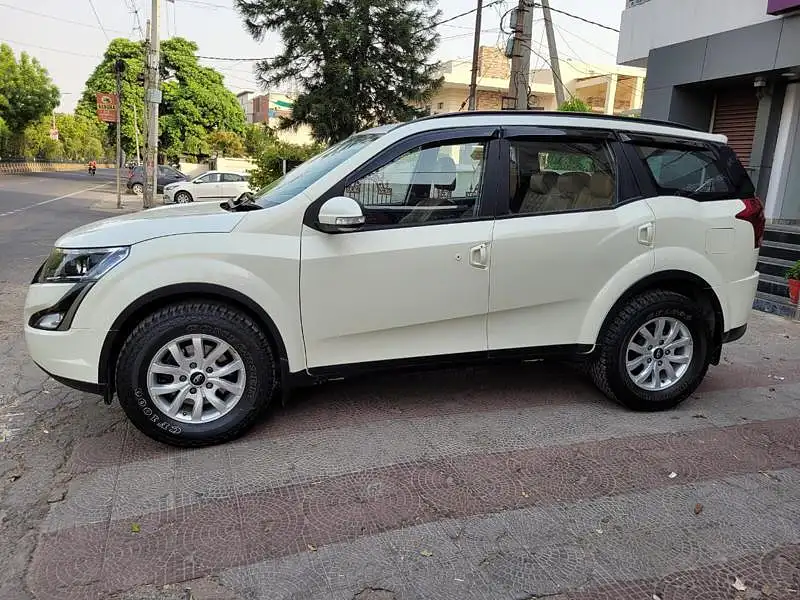Second Hand Mahindra XUV500 W7 [2018-2020] in Jalandhar