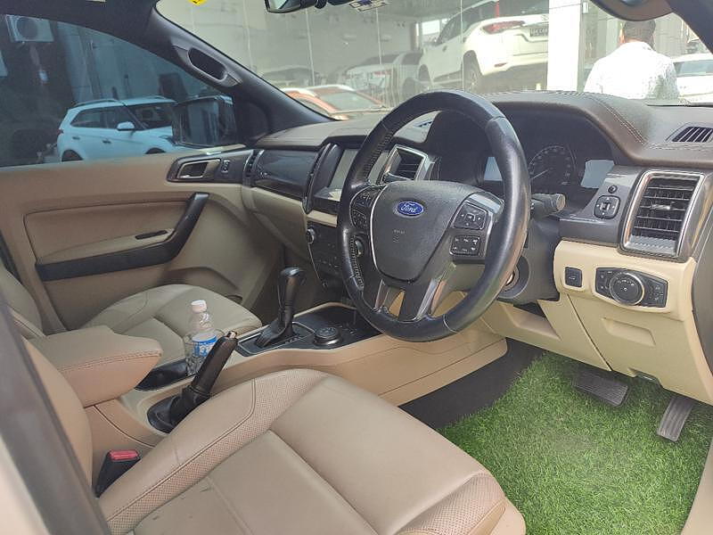 Second Hand Ford Endeavour [2016-2019] Titanium 3.2 4x4 AT in Lucknow