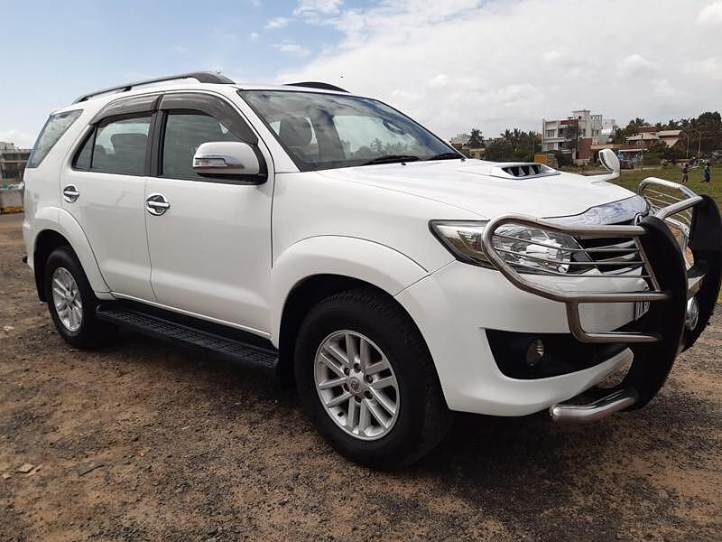 Used 2014 Toyota Fortuner 2012-2016 3.0 4x2 AT (D2154517 ...