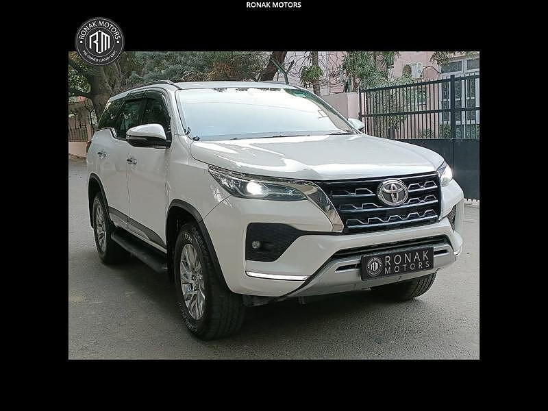 Second Hand Toyota Fortuner [2016-2021] 2.8 4x4 AT [2016-2020] in Chandigarh